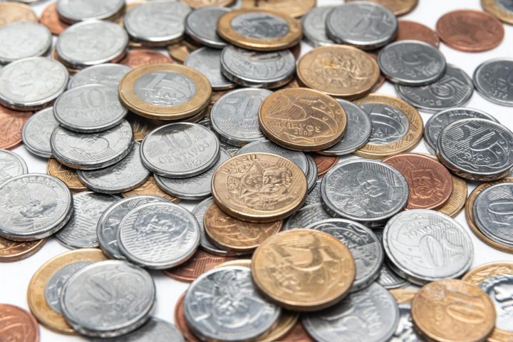 Beneficios de coleccionar monedas y billetes